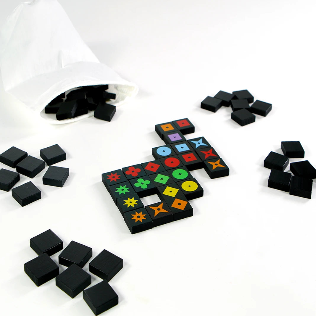 Qwirkle - Bordspellen 999 Games